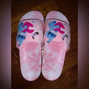 LILO & STITCH DISNEY PINK AND BLUE SLIDES💗💙THEY ARE A SIZE MEDIUM FIT SIZE 7/8